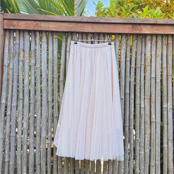 Dresses & Skirts - Women tulle skirt -small